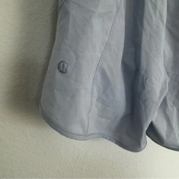 Lululemon Athletica Track That Mid-Rise Lined Short 5" Gravel Dust Blue Size 2 - Picture 6 of 6